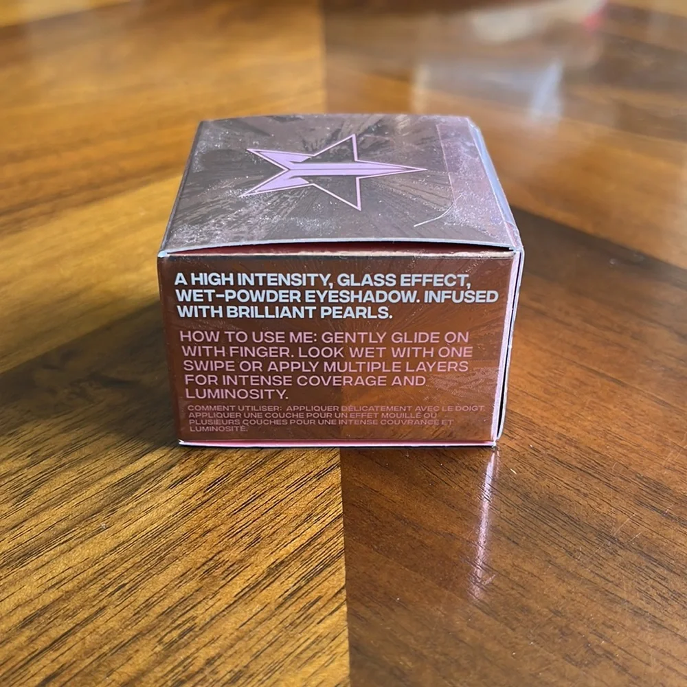 Jeffree Star “BRAIN FREEZE” Eye Gloss Powder.